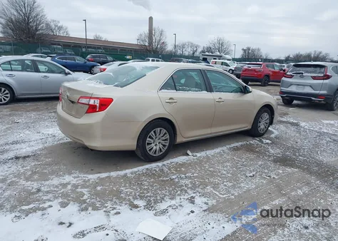 2012 Toyota Camry Le z USA, uszkodzony, nr VIN 4T4BF1FK1CR224172